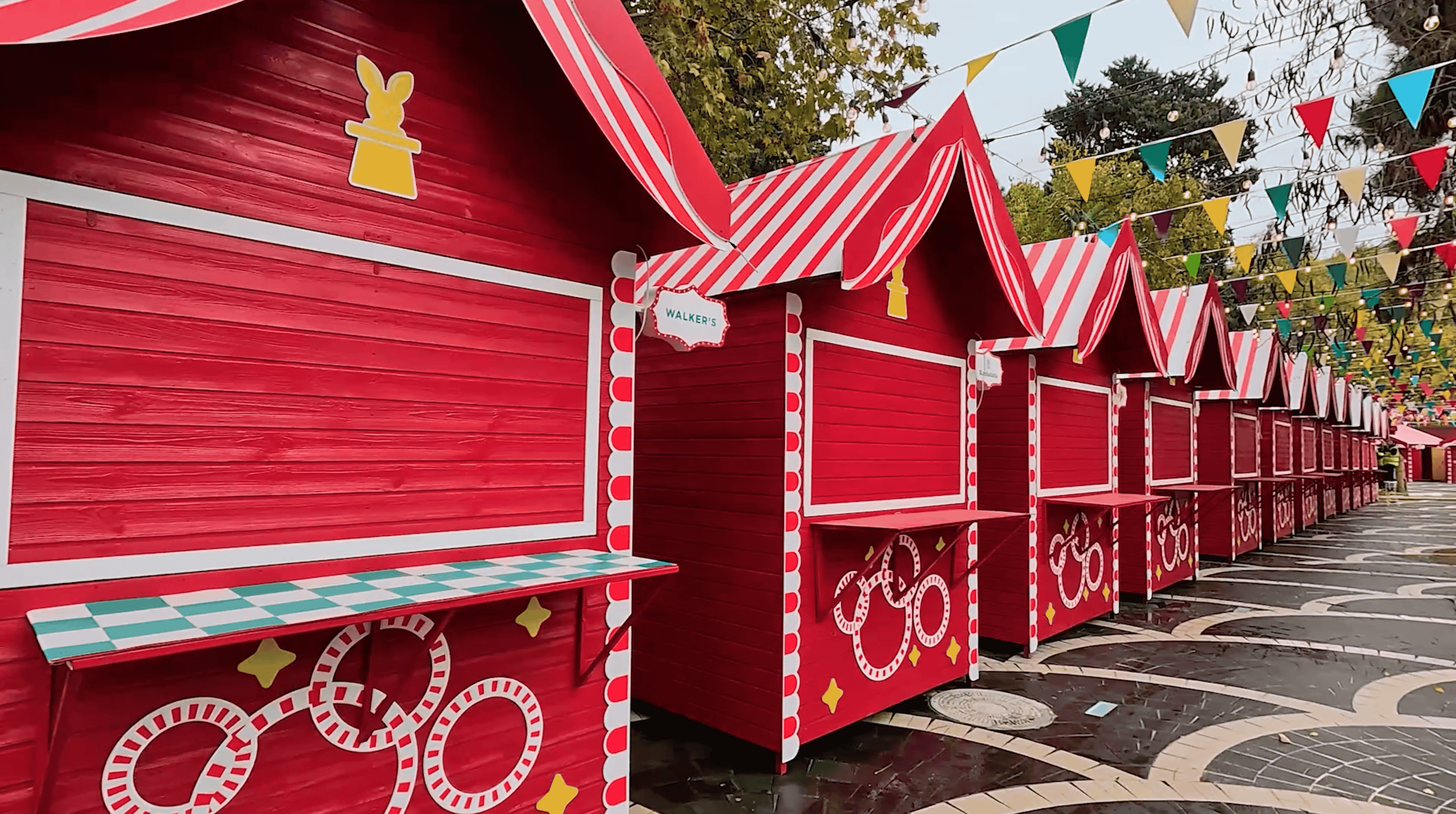 Building the Magic: Fair Setup Timelapse ("Cold Hands, Warm Heart" 2025/2026)